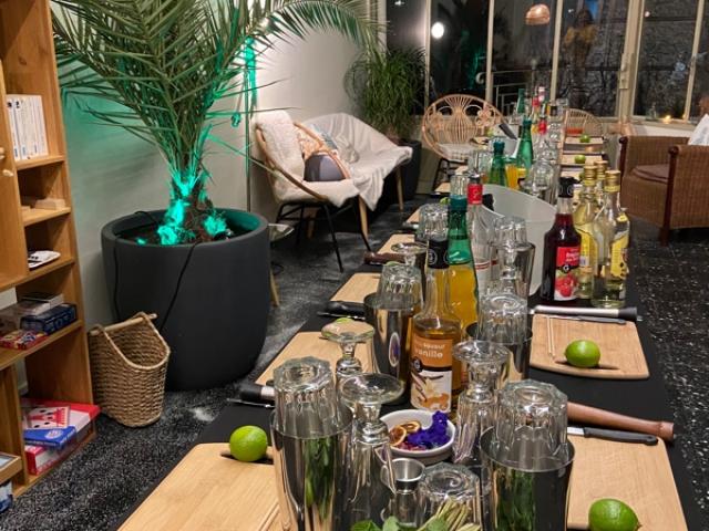 Atelier Réalisation de 2 Cocktails en équipe et Flair show de notre barman